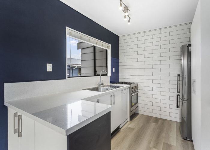  at 24 Bayside Avenue, Te Atatu Peninsula, Auckland
