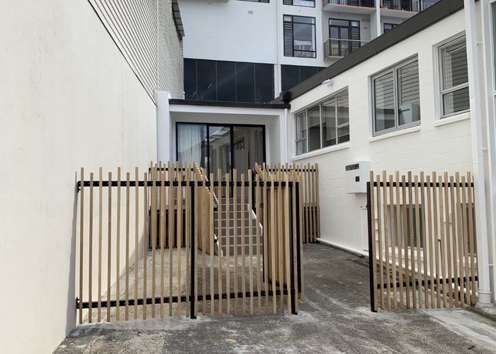  at 3/2 Couldry, Eden Terrace, Auckland City, Auckland