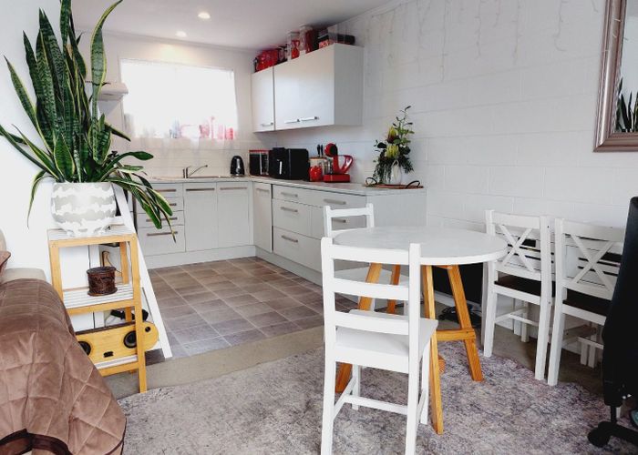  at 5/80 Portage Road, New Lynn, Waitakere City, Auckland