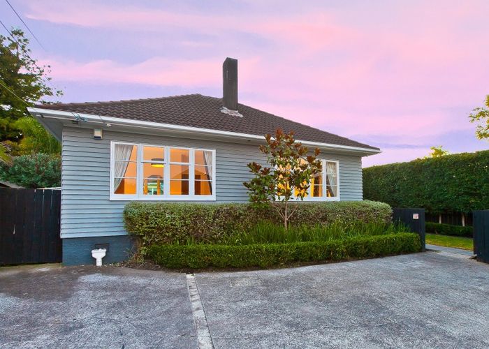  at 40 Riro Street, Point Chevalier, Auckland