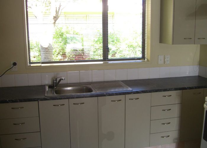  at 8b Angela Street, Upper Riccarton, Christchurch City, Canterbury