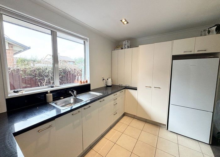  at 1/71 Brougham Street, Addington, Christchurch City, Canterbury
