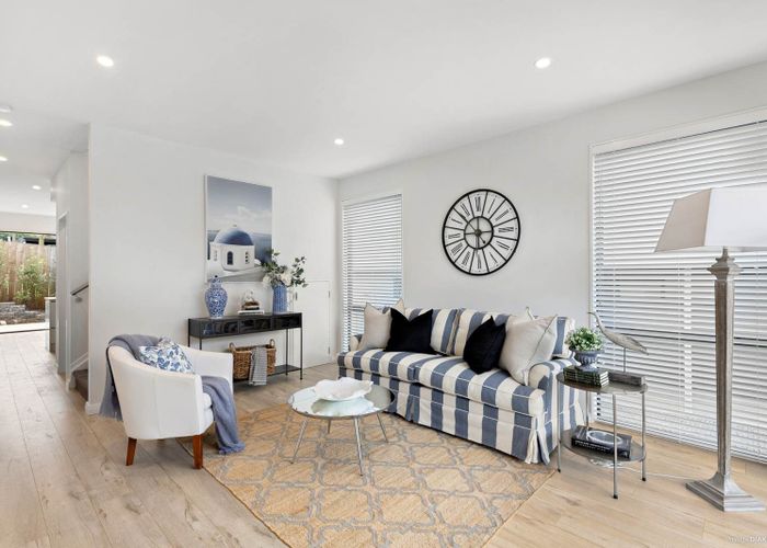  at 2/20 Mountain Road, Mount Wellington, Auckland City, Auckland