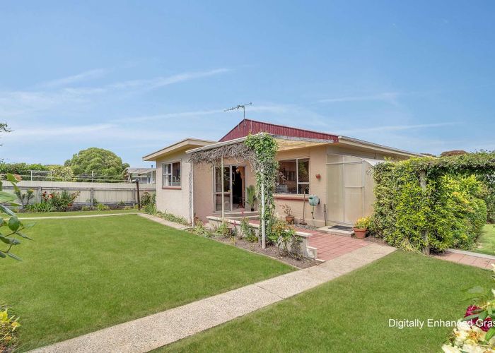  at 12 Oxford Street, Holmes Hill, Oamaru