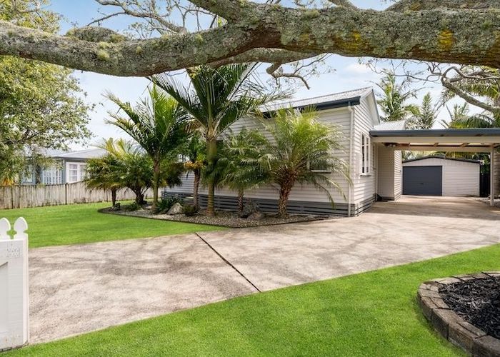 at 6 Second View Avenue, Beachlands, Auckland
