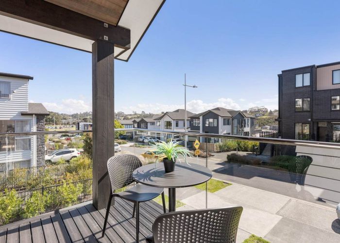  at 20 Windlass Street, Long Bay, Auckland