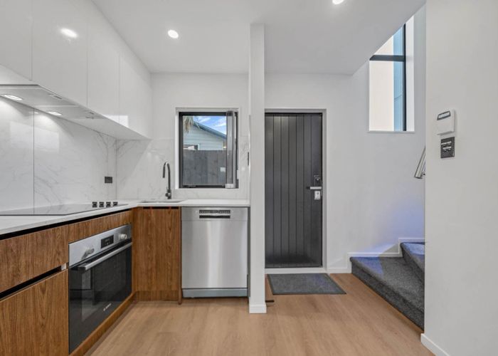 at 6/72 Tiraumea Drive, Pakuranga, Manukau City, Auckland