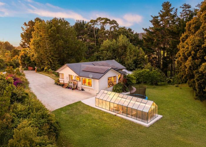  at 1041a Scenic Drive North, Swanson, Waitakere City, Auckland