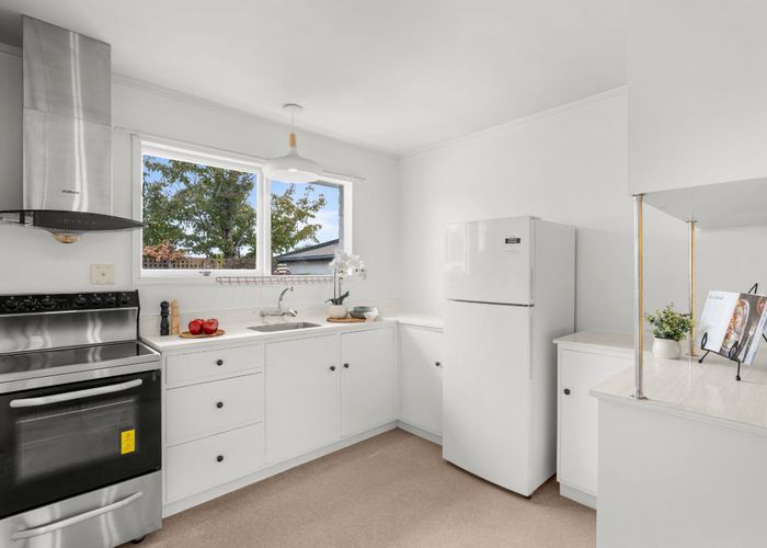  at 1/6 Valerie Place, Redwood, Christchurch City, Canterbury