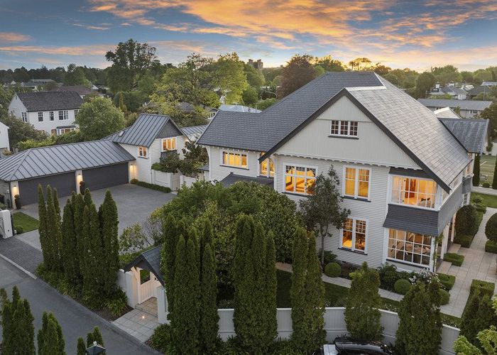  at 5 Saint Barnabas Lane, Fendalton, Christchurch City, Canterbury