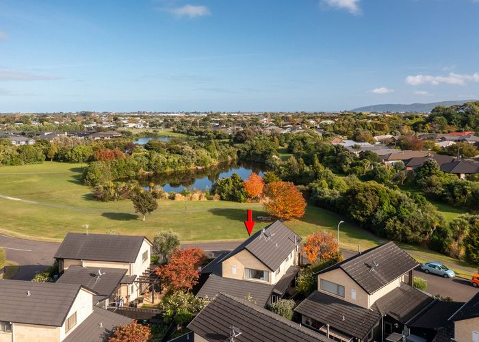  at 7 Jade Lane, Paraparaumu