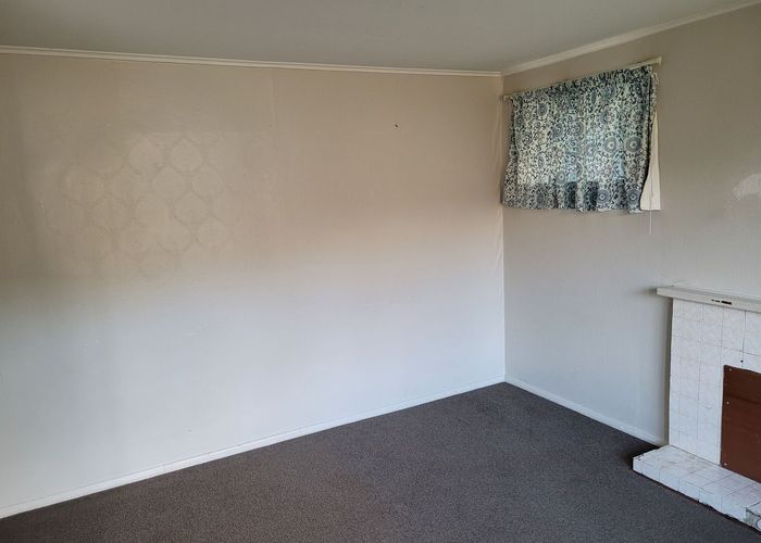  at 33 Naenae Road, Naenae, Lower Hutt, Wellington