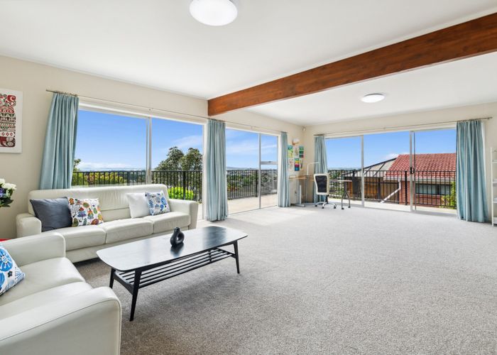  at 2/56 Monarch Avenue, Hillcrest, Auckland