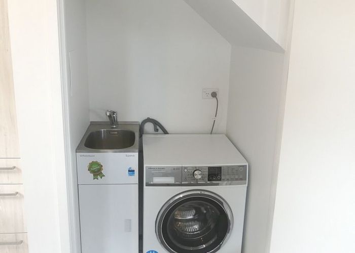  at 1/80 Awaroa Road, Sunnyvale, Auckland