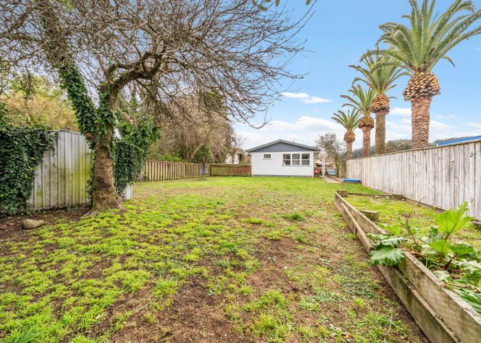  at 39 Mountbatten Grove, Clouston Park, Upper Hutt, Wellington