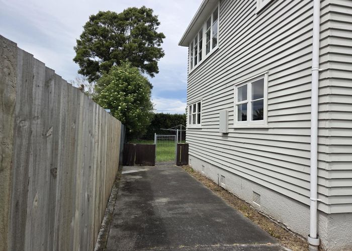  at 14 Newall Avenue, Bryndwr, Christchurch City, Canterbury