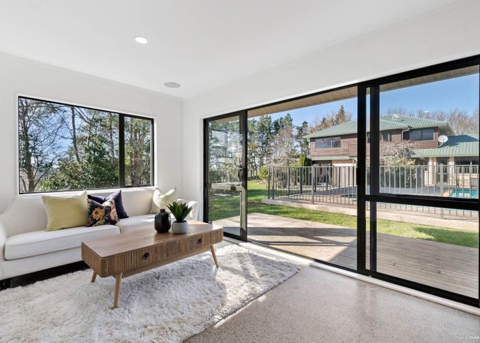  at 385 Bawden Road, Albany