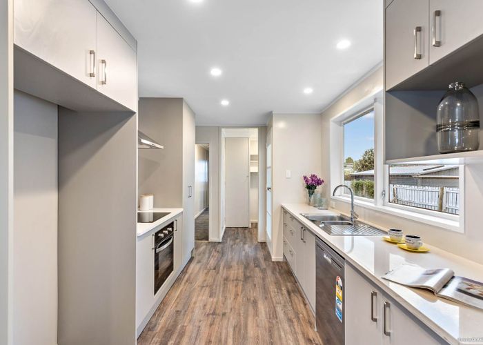  at 13 Garus Avenue, Mangere East, Auckland