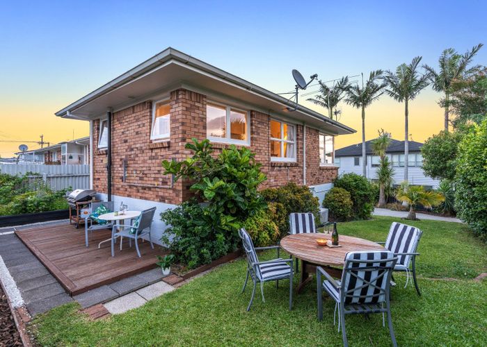  at 3/3 Marsh Avenue, Forrest Hill, North Shore City, Auckland
