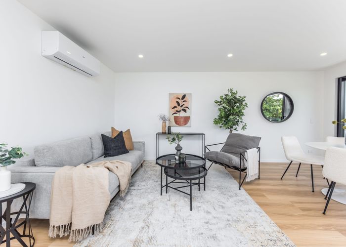  at 52D Lauderdale Road, Birkdale, North Shore City, Auckland