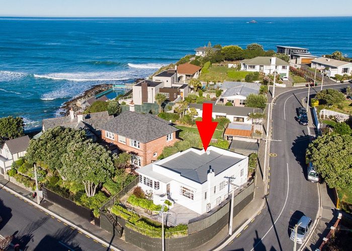  at 19 Cliffs Road, Saint Clair, Dunedin