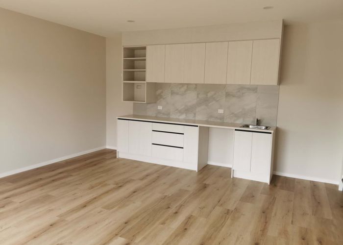  at 10 Taurikura Way, Fairview Heights, North Shore City, Auckland