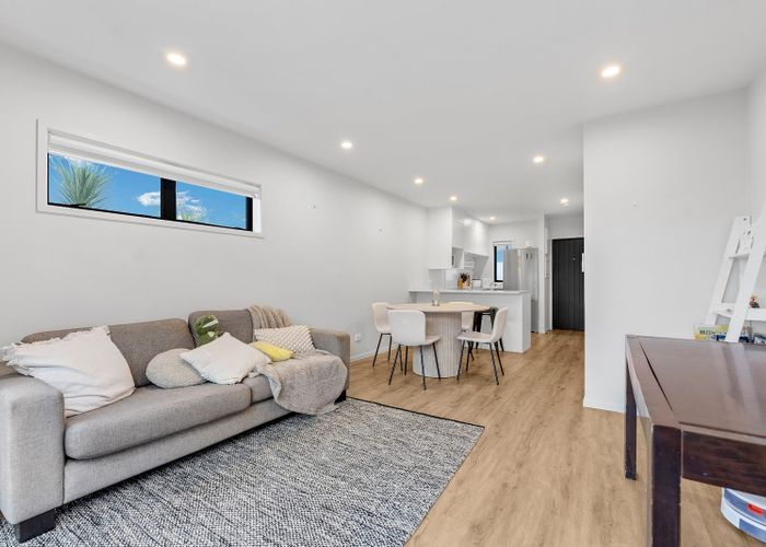  at 23/137 Hall Avenue, Favona, Auckland