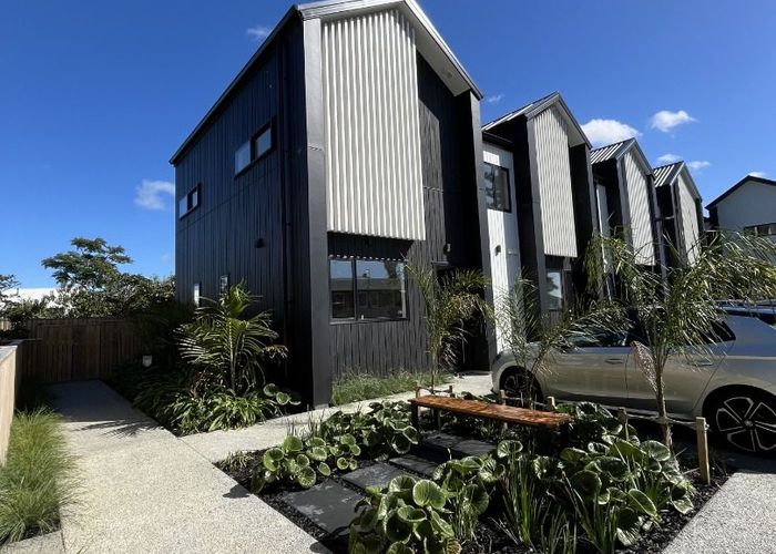  at 27F Dawnhaven Drive, Te Atatū Peninsula, Auckland