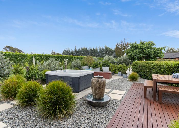  at 25 River Terrace, Renwick