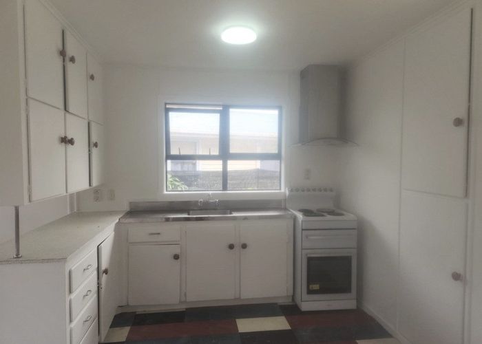  at 19 Steven Street, Māngere East, Auckland