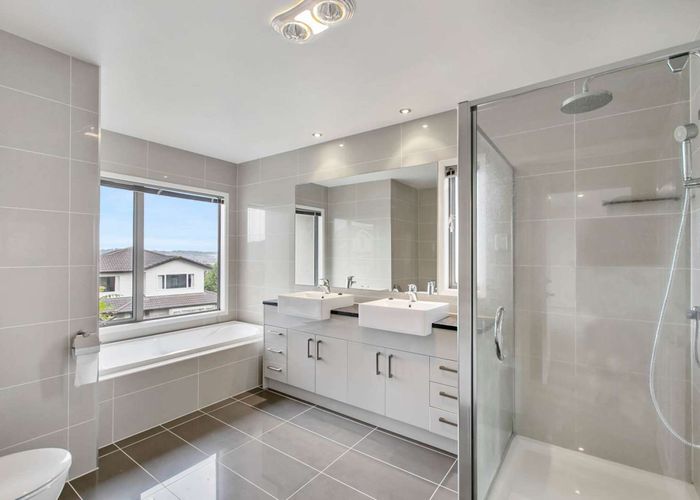  at 36 Leburn crs Mission Heights, Flat Bush, Manukau City, Auckland