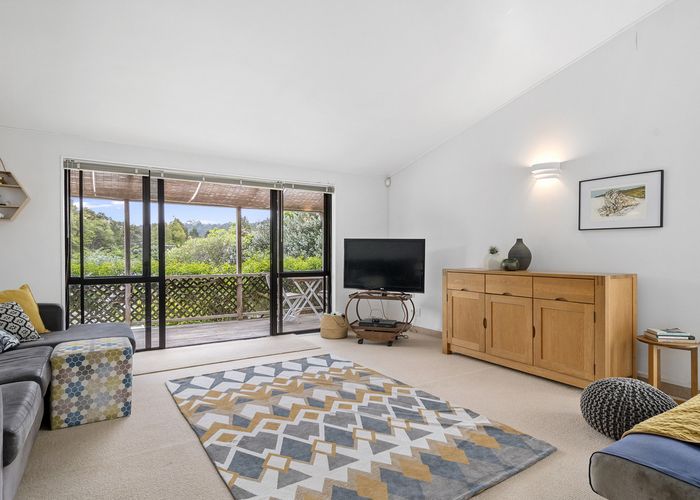  at 16 Opanuku Road, Henderson Valley, Auckland