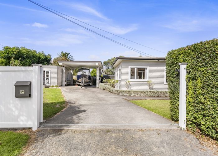  at 39 Second View Avenue, Beachlands, Auckland