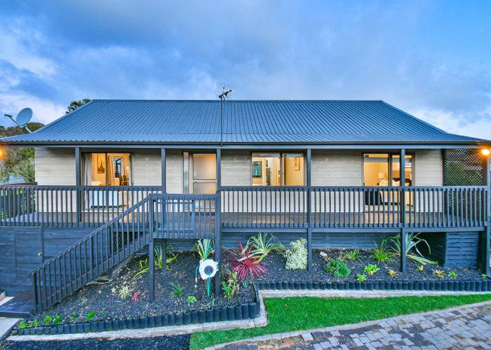  at 5 Ransom Smyth Drive, Goodwood Heights, Auckland