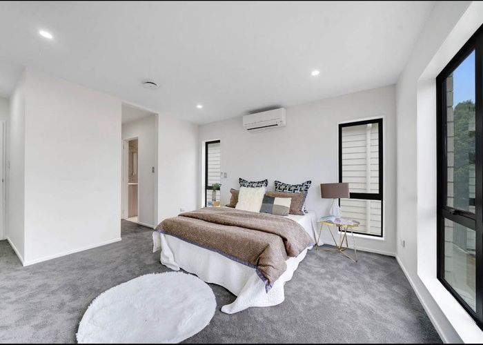  at 115b Russell Road, Manurewa, Manukau City, Auckland