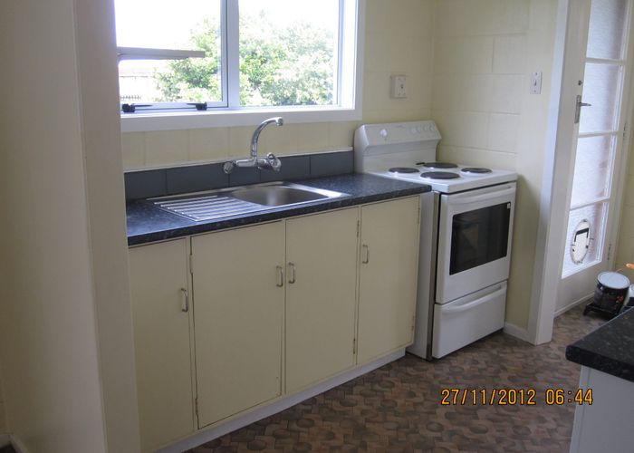  at 2/14 College Road, Saint Johns, Auckland City, Auckland