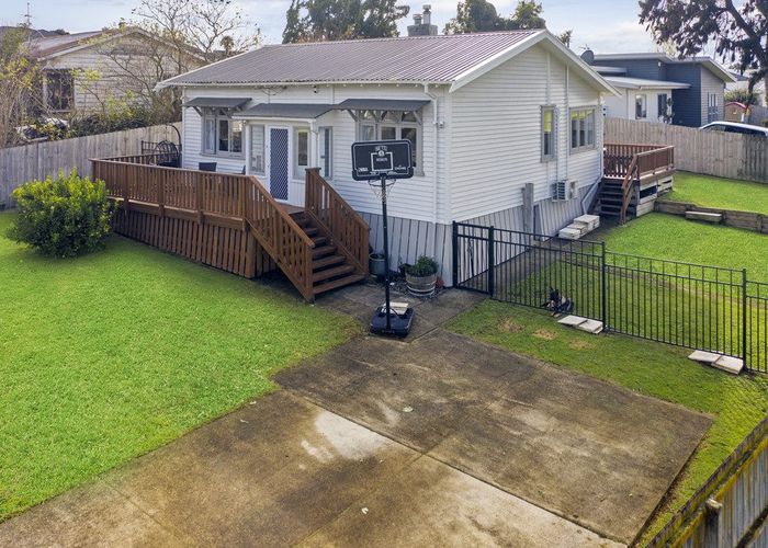  at 1 Waiari Road, Conifer Grove, Takanini