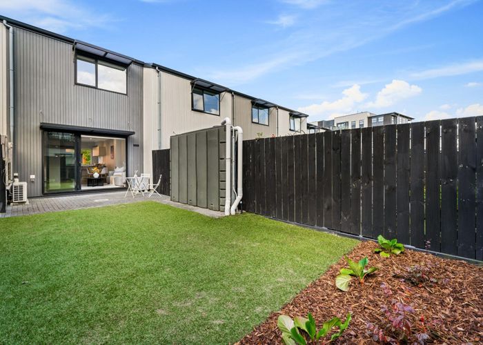  at 5 Kerewhenua Crescent, Hobsonville, Waitakere City, Auckland