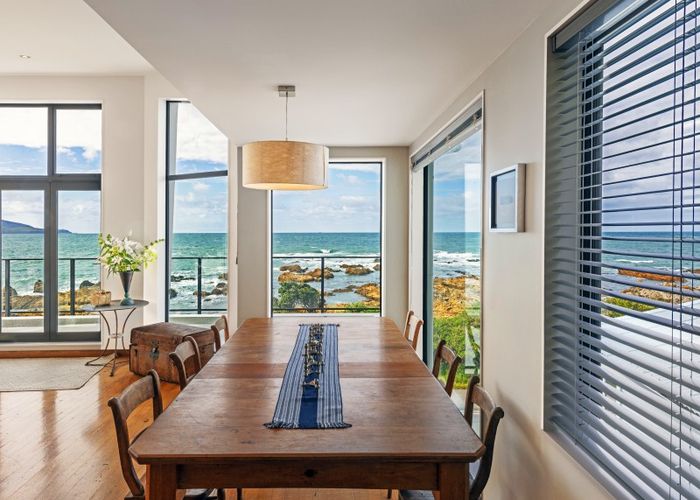  at 160 The Esplanade, Island Bay, Wellington