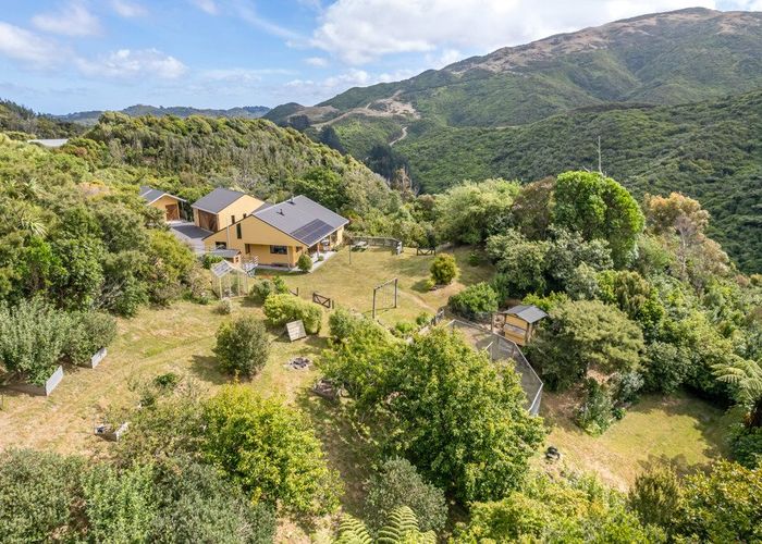  at 268 Stratton Street, Normandale, Lower Hutt