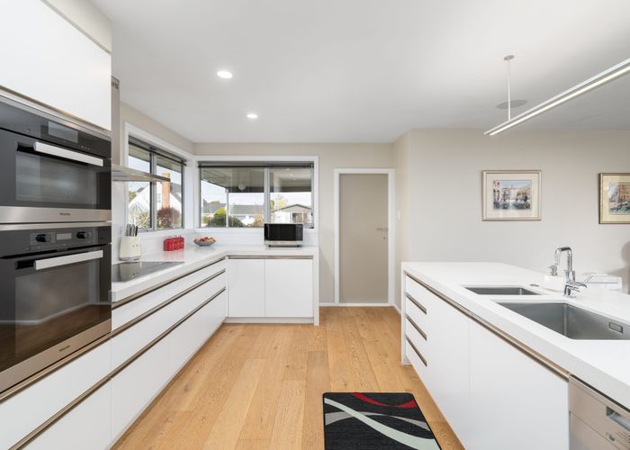  at 36 Harrowdale Drive, Avonhead, Christchurch City, Canterbury