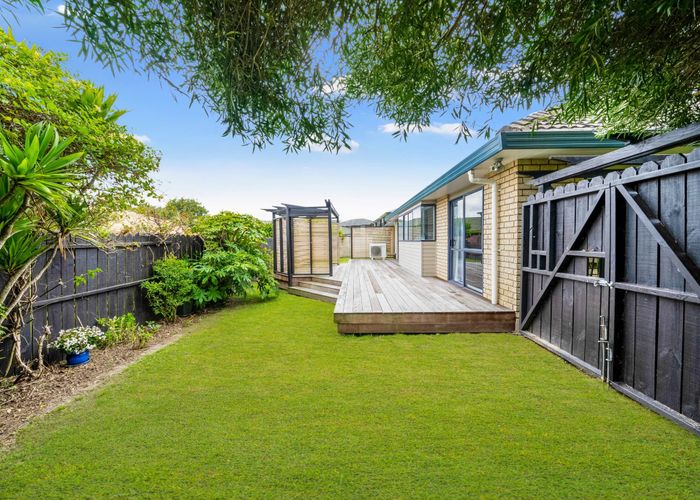  at 7 Longford Park Drive, Takanini, Auckland
