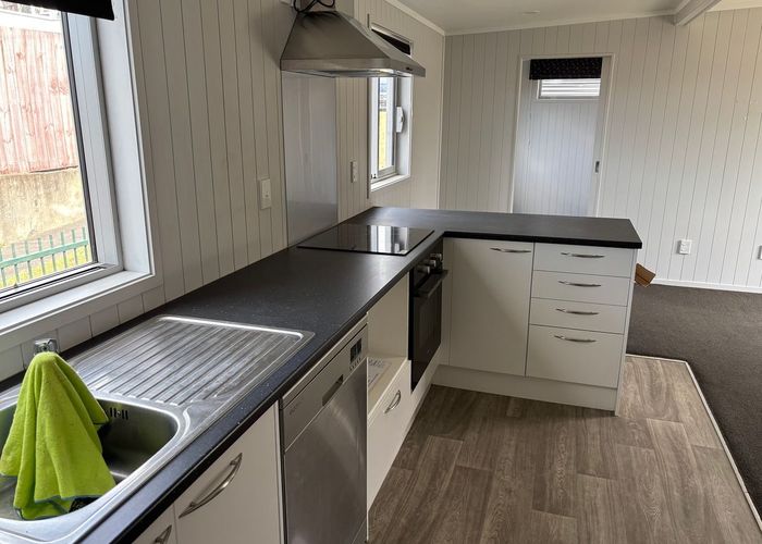  at 8 Lynmore Drive, Hill Park, Manukau City, Auckland