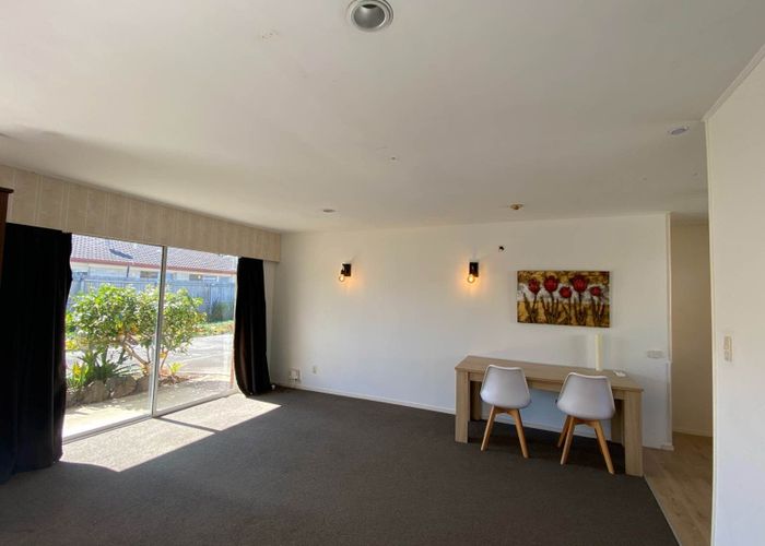  at 1/3 Jern Place, Eastern Beach, Manukau City, Auckland