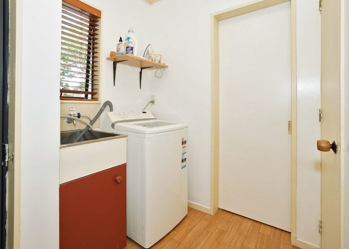  at 37A Splitt Avenue, Glenview, Hamilton