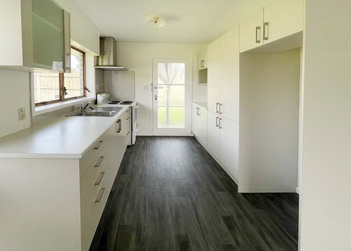  at 18B Challen Close, Conifer Grove, Papakura, Auckland