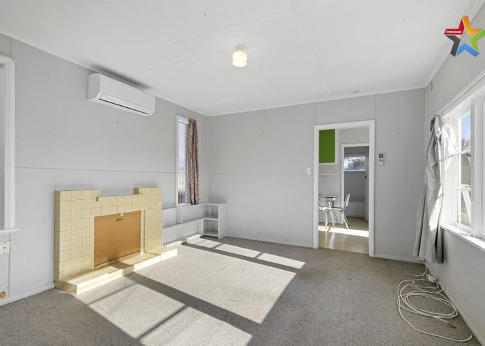  at 67 Tasman Road, Otaki Beach, Otaki