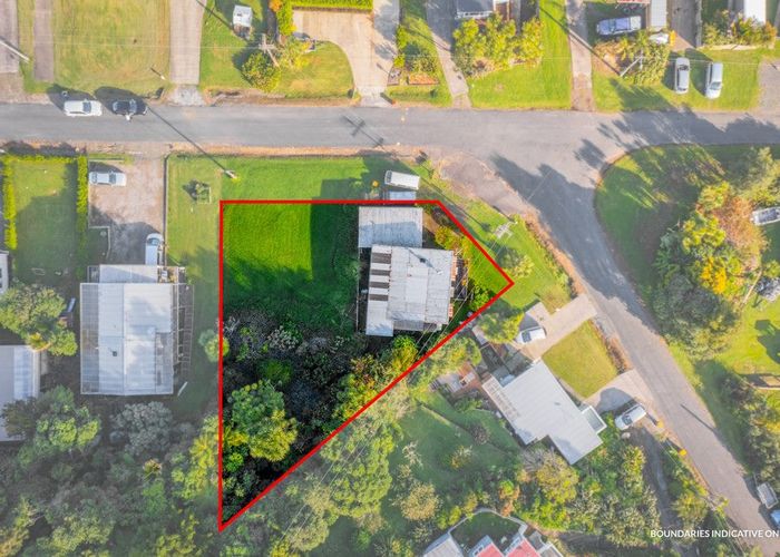  at 22 Foster Avenue, Huia, Auckland