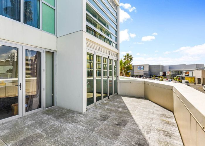  at 208/17 Amersham Way, Manukau, Manukau City, Auckland