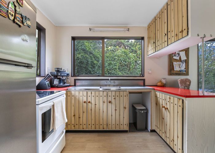  at 6B Spencer Place, Merrilands, New Plymouth, Taranaki